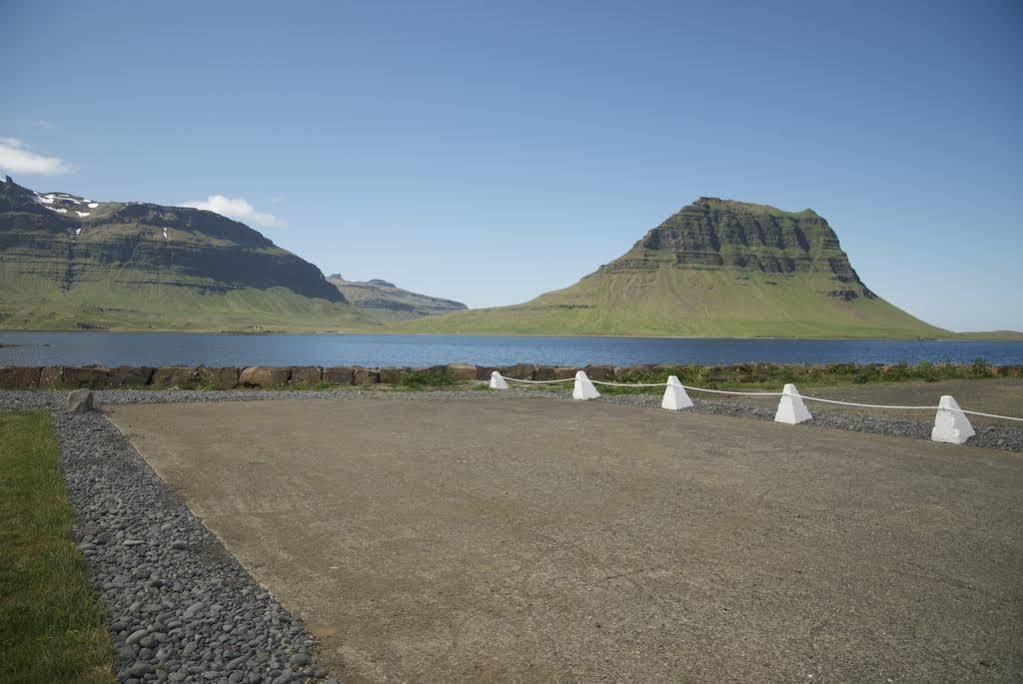 Grundarfjordur Guesthouse And Apartments Экстерьер фото